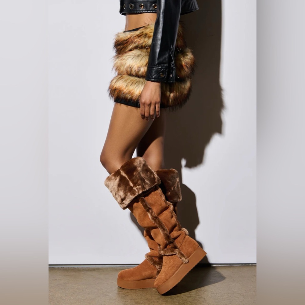 NWT AZALEA WANG ICELANDER BROWN FUR BOOT - Picture 9 of 16